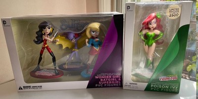 SUPER BEST FRIENDS FOREVER figure set NIB Wondergirl/Batgirl/Super