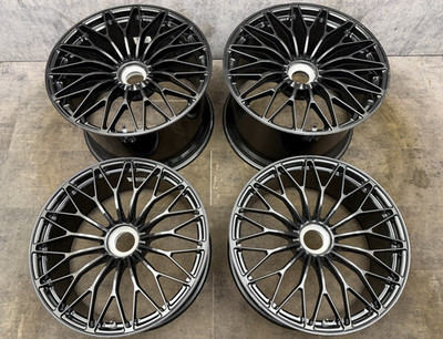 20/21'' LAMBORGHINI AVENTADOR SV Dianthus Schmiederäder schwarz 470 601 017 AE AG