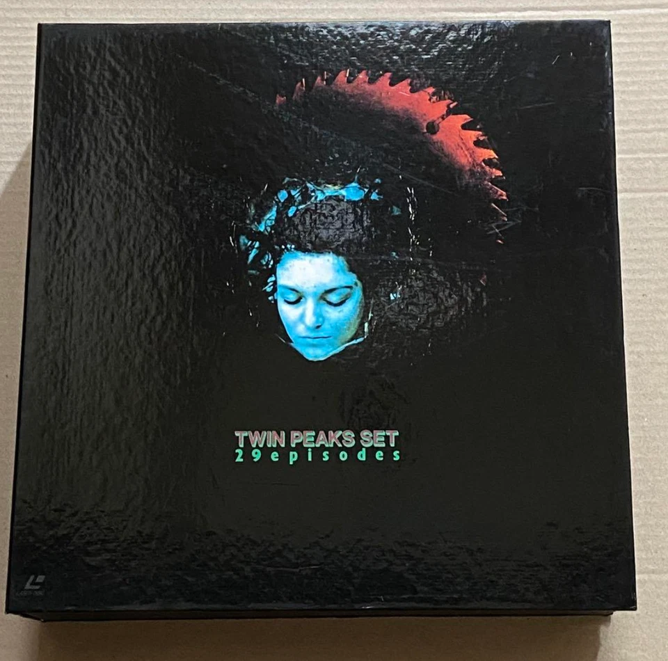 Laserdisc Twin Peaks 29 Episodes Complete Box David Lynch 15 Discs 1991 Tested - Image 2 of 4