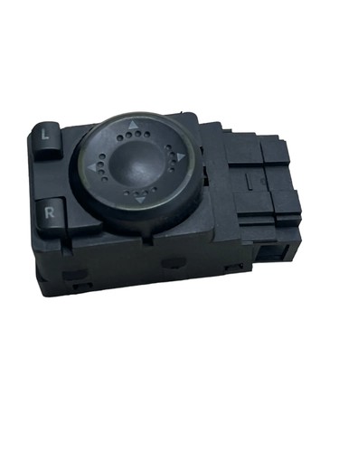 VW PASSAT B5 3B3 Spiegeleinstellschalter 1.80 Petrol 110kw 2000 25447235