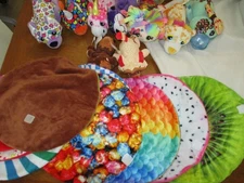 Cutetitos  Mixed Lot Of Plush And Wraps basic fun