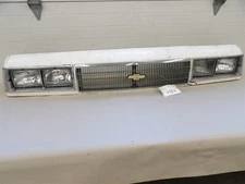 CHEVY CELEBRITY 1986 HEADER PANEL ASSEMBLY HEADLIGHT GRILLE GRILL FRONT END 