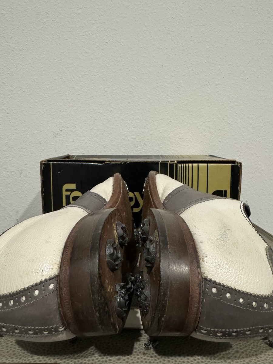 FootJoy classic 26センチ　デッドストック恐らく30年前？ VINTAGE FootJoy Classics White Leather / Grey saddle golf shoes