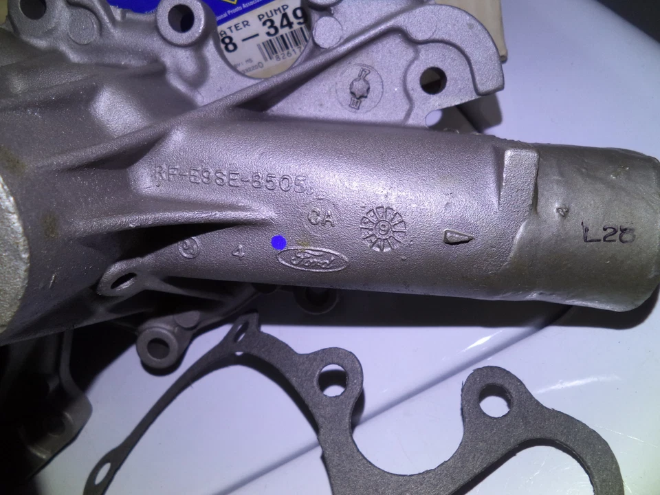 58-349 WATER PUMP V6 88-92 FORD THUNDERBIRD 88-93 MERCURY COUGAR  Foto 3 de 3