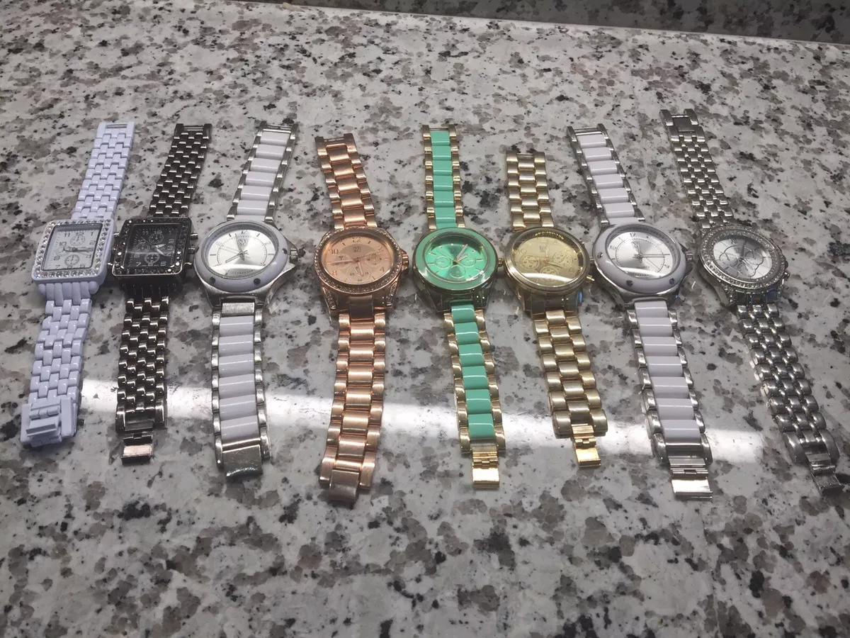 Gorgeous 8 NY C WATCHES Gold Tone Super Nice Great Collection