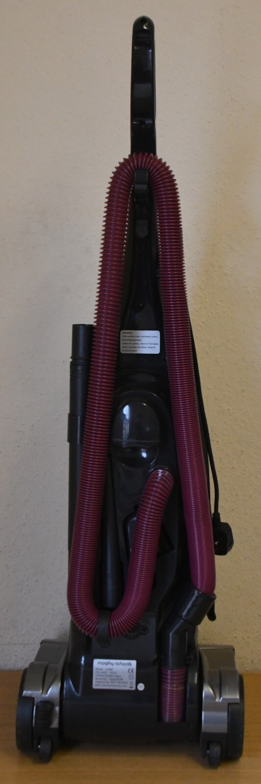 Morphy Richards Cyclonic Bagless Vacuum Cleaner with Essentials Pets