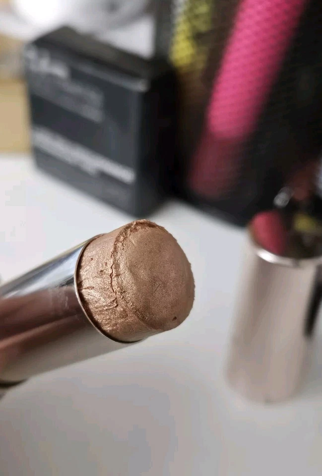 Varita iluminadora de argán Josie Maran (LEER POR FAVOR, PUNTA DAÑADA) Foto 2 de 4