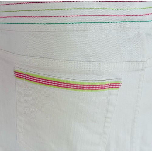 LILLY PULITZER Women’s White Cotton Denim Skirt Size 4 Mini Pink Green Stitching - Picture 3 of 7