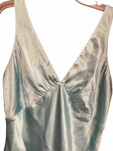 Vintage Sensara hellblau rutschig Satinhemd Slipperkleid Nighty tief V - Bild 2 von 8