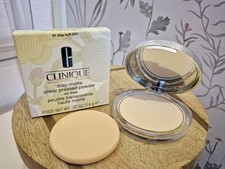 Clinique Stay Matte Sheer Pressed Powder 7g - Boxed - 01 Stay Buff New Boxed