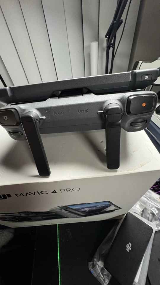 DJI Mavic 4 Pro 512GB Creator Combo  - Image 4 of 4