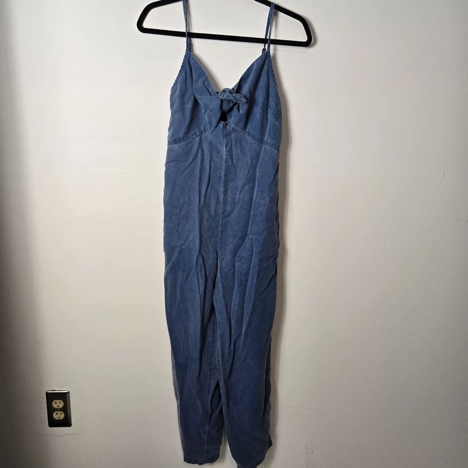 Old Navy Size XS Sleeveless Tie-Front Tencel Lyocell Chambray Jumpsuit - Image 3 of 4