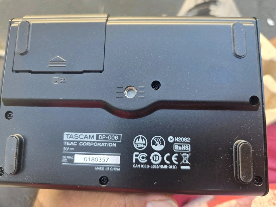 Tascam DP-006 Digital Pocketstudio 6-Track Multitrack Recorder - Image 4 of 4