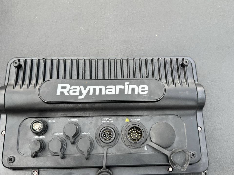 Raymarine Axiom Pro 12 S Chartplotter Fishfinder MFD with LNC Charts E70482 - Image 4 of 4