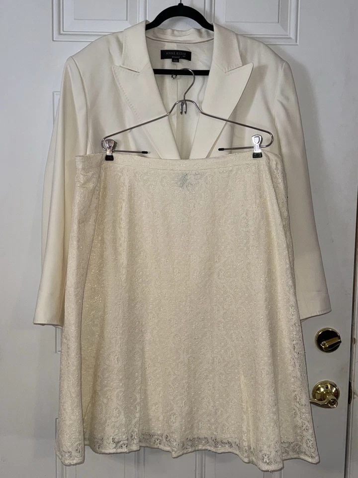 Anne Klein Woman 22W 2 Pc Cream Suit Blazer Lace Skirt Formal Wedding NWT 340.00 - Image 2 of 4