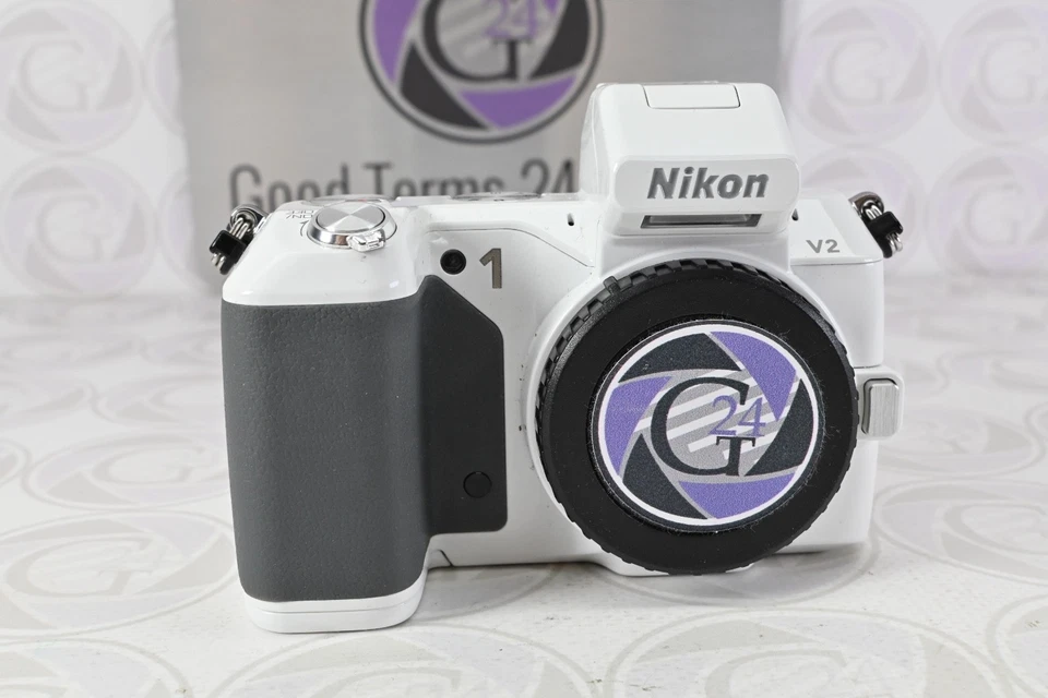 Nikon 1 V2 Gehäuse in Weiß - Mit 876 Klicks - #GT24 - 12 Monate Gewährleistung - Bild 2 von 4