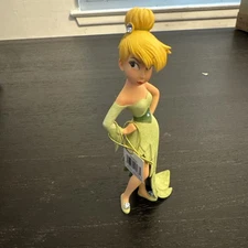Disney Showcase Couture de Force  Tinker Bell Figurine missing wings 