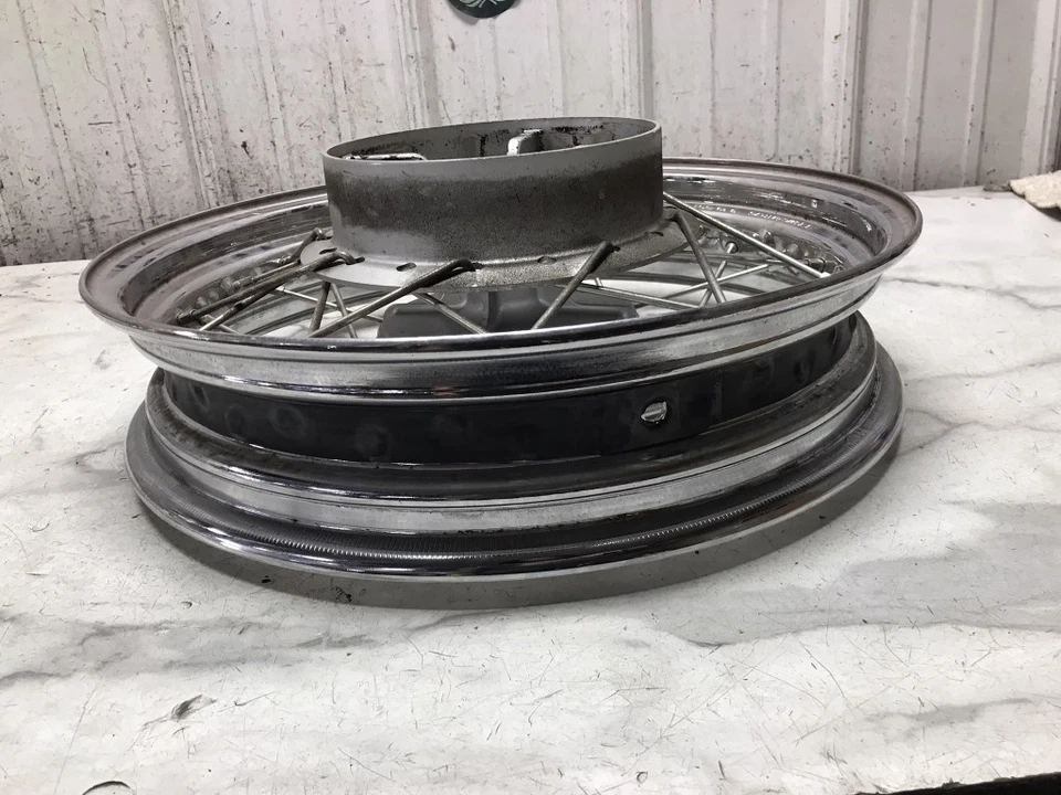 14 Yamaha XV250 XV 250 V-Star roda traseira aro reto  - Imagem 2 de 4