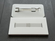 Apple Watch Ultra 49mm Natural Titanium Milanese Loop - Gr. M