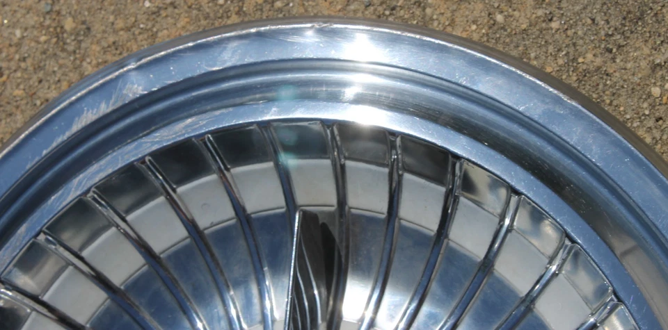 Oldsmobile 88 98 Deluxe 1963 OEM tapacubos giratorio cubierta de rueda Starfire, ¡sin clips! Foto 4 de 4