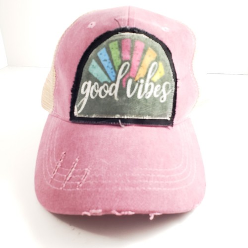 Cappellino camionista Good Vibes rosa snapback invecchiato - Foto 1 di 7