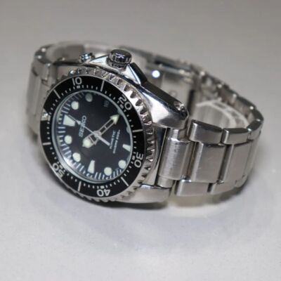 SEIKO KINETIC DIVERS 200M ブラック 5M62-0bl0 Seiko Kinetic Divers 200m Quartz Watch 5M62-0BL0 - Black