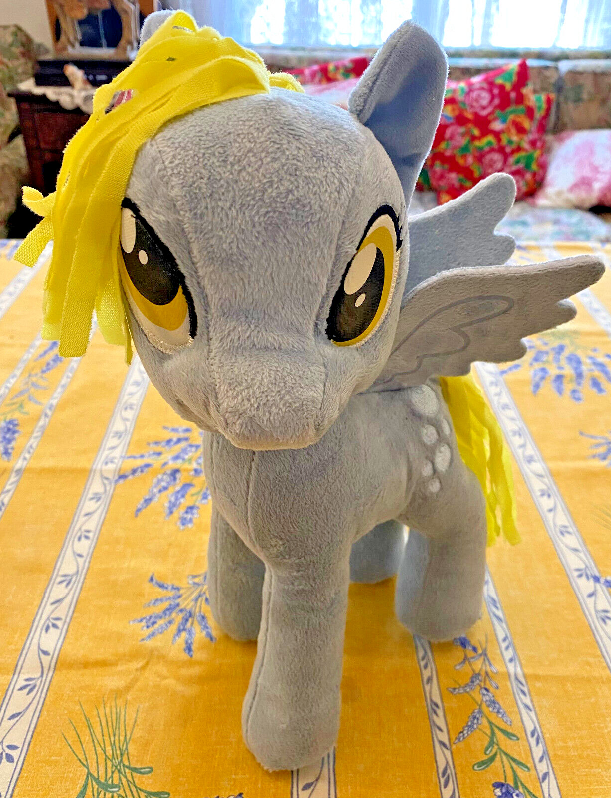 Peluche Derpy Hooves My Little Pony d'occasion Muffins poney gris attachant