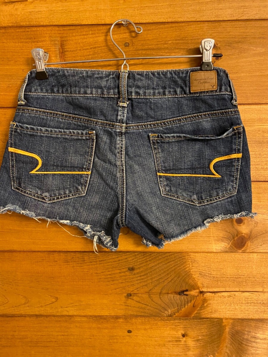 American Eagle Shorts Women's Sz. 2 Jean Denim Shorts RN 54485 CA