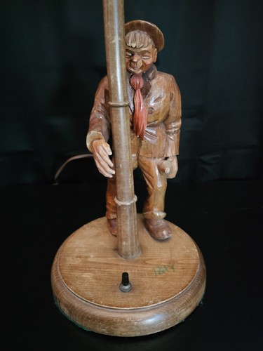 Black Forrest Hand Carved Wood Lamp Drunkard With Bottle And Lamp Post. Works! - Picture 4 of 9