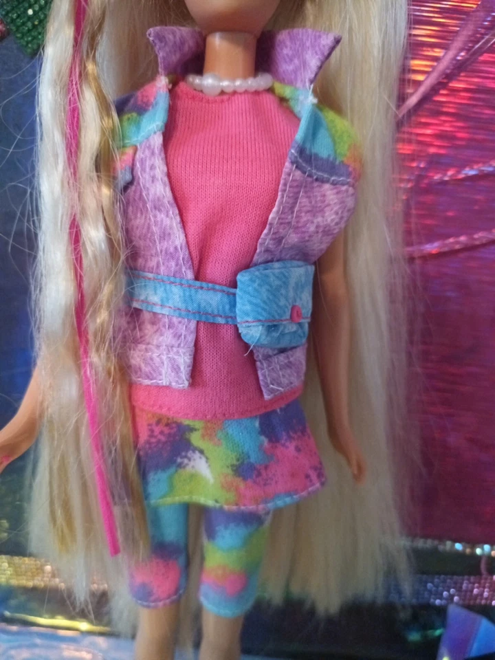 De colección Años 90 Cabello Largo Rubio Ojos Azules con Caliente Traje de Patinaje Brazalete Foto 4 de 4