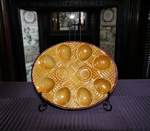 Vintage Carlton Ware Brown 10 Inch Raised Oval Egg Plate - Picture 11 of 12