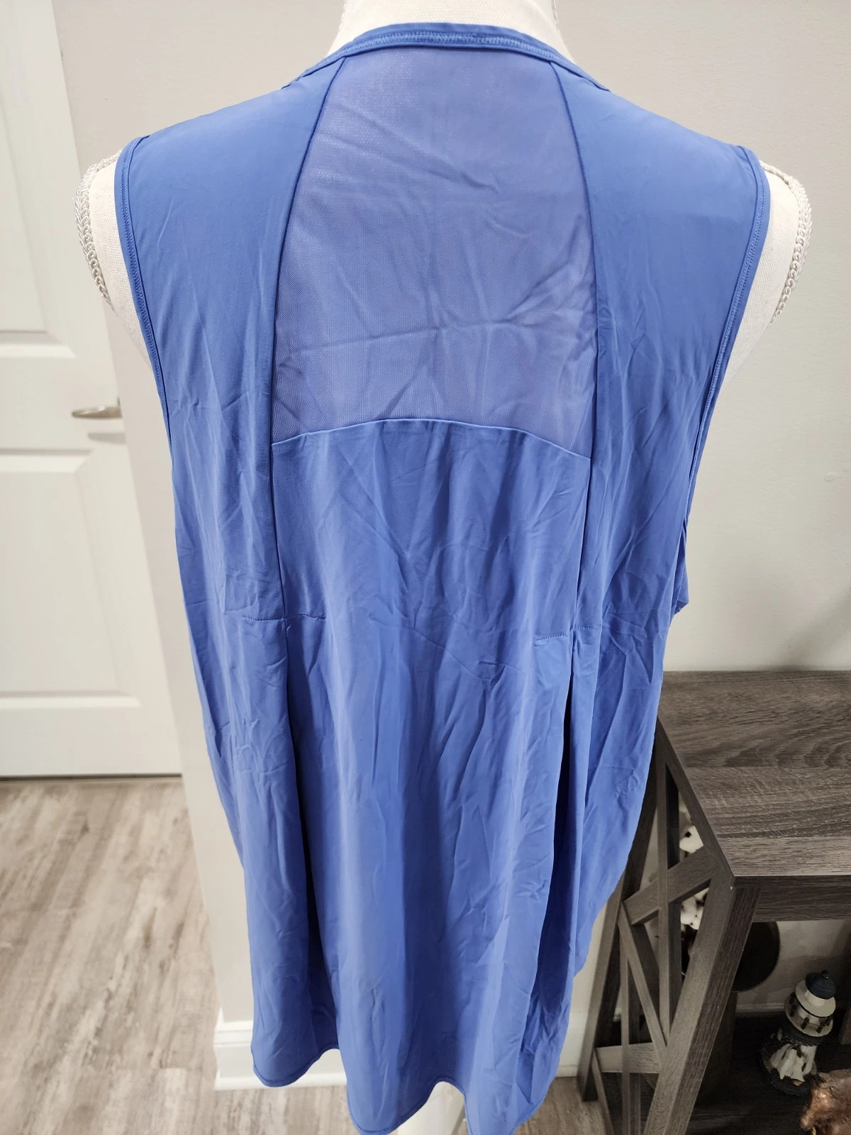 lululemon running sleeveless mesh reflective tank-top