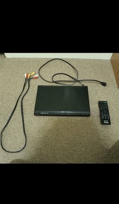 Sony DVP-SR200P DVD CD Player With Remote Control & RCA cables.