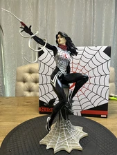 Sideshow Silk Statue by Mark Brooks