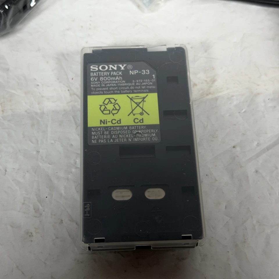 Sony ccd-trv22 Video Camcorder W/ ManualBag Continuous Power Remote Works - Image 3 of 4