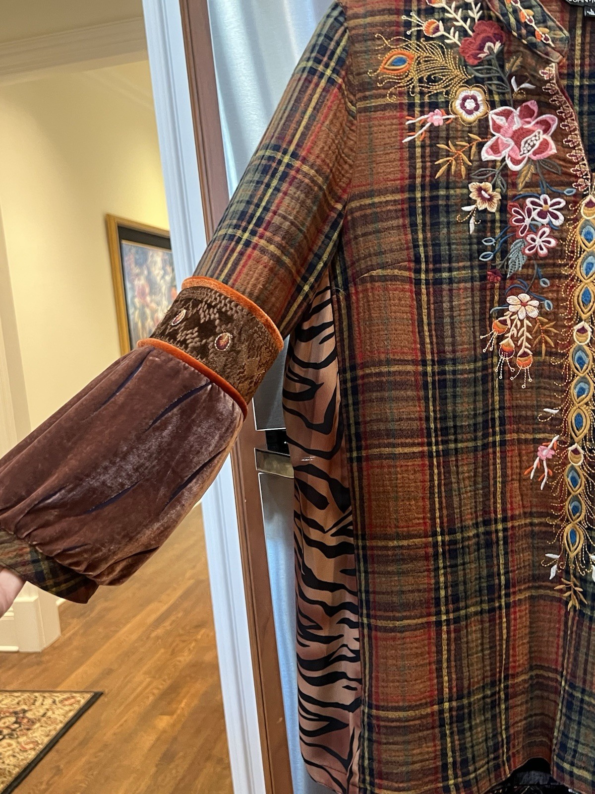 John Mark L bust 47" multi-pattern embroidery vel… - image 5