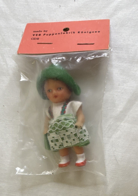 Vintage German Rubber VEB Puppenfabrik Königsee GDR 3” Girl Doll Unopened Pkg