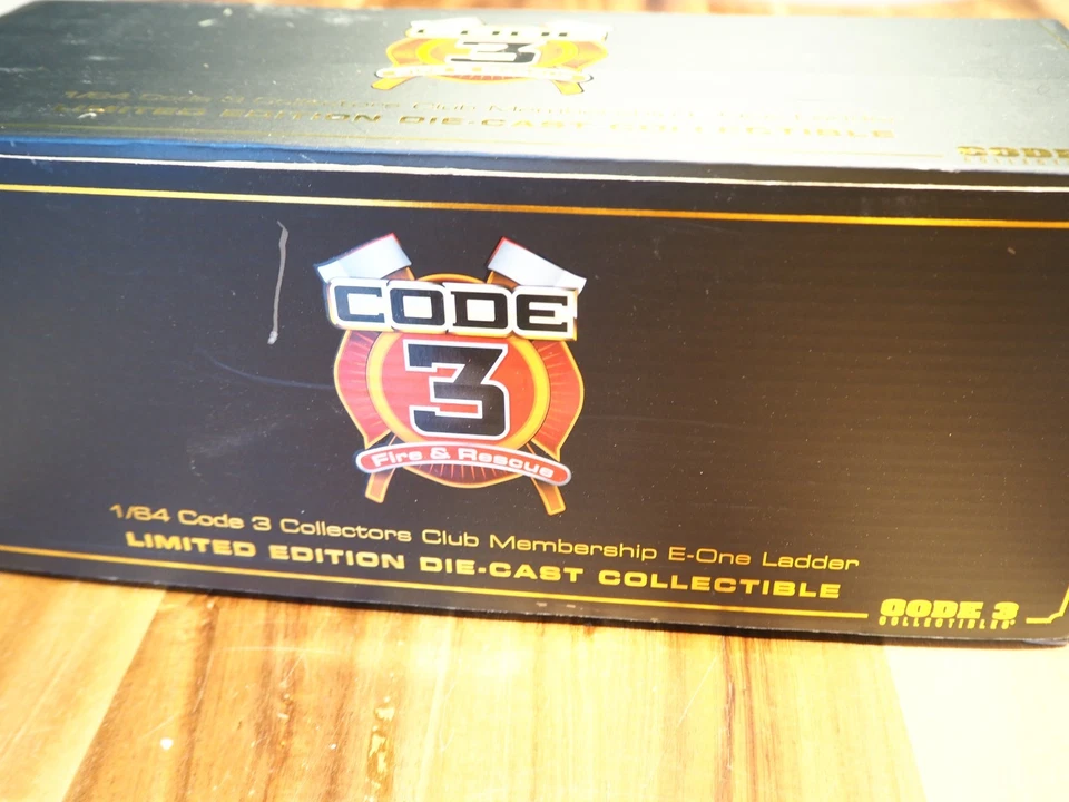 Code 3 FDNY 1:64 Limited Edt. SEAGRAVE E-1 Ladder/Teleskopmast Ladder 120 - Bild 4 von 4