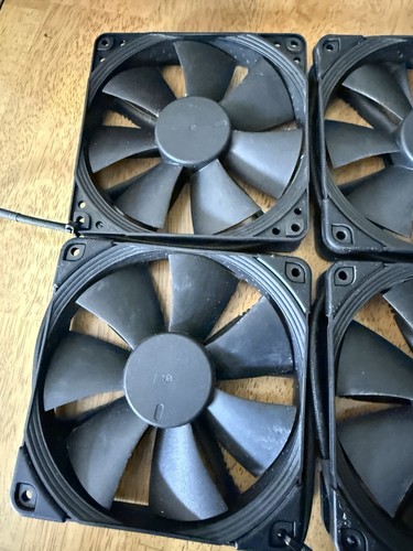 Noctua NF-F12 2000 RPM 120mm Heavy Duty Cooling Fan - Black (X4) - Afbeelding 2 van 7
