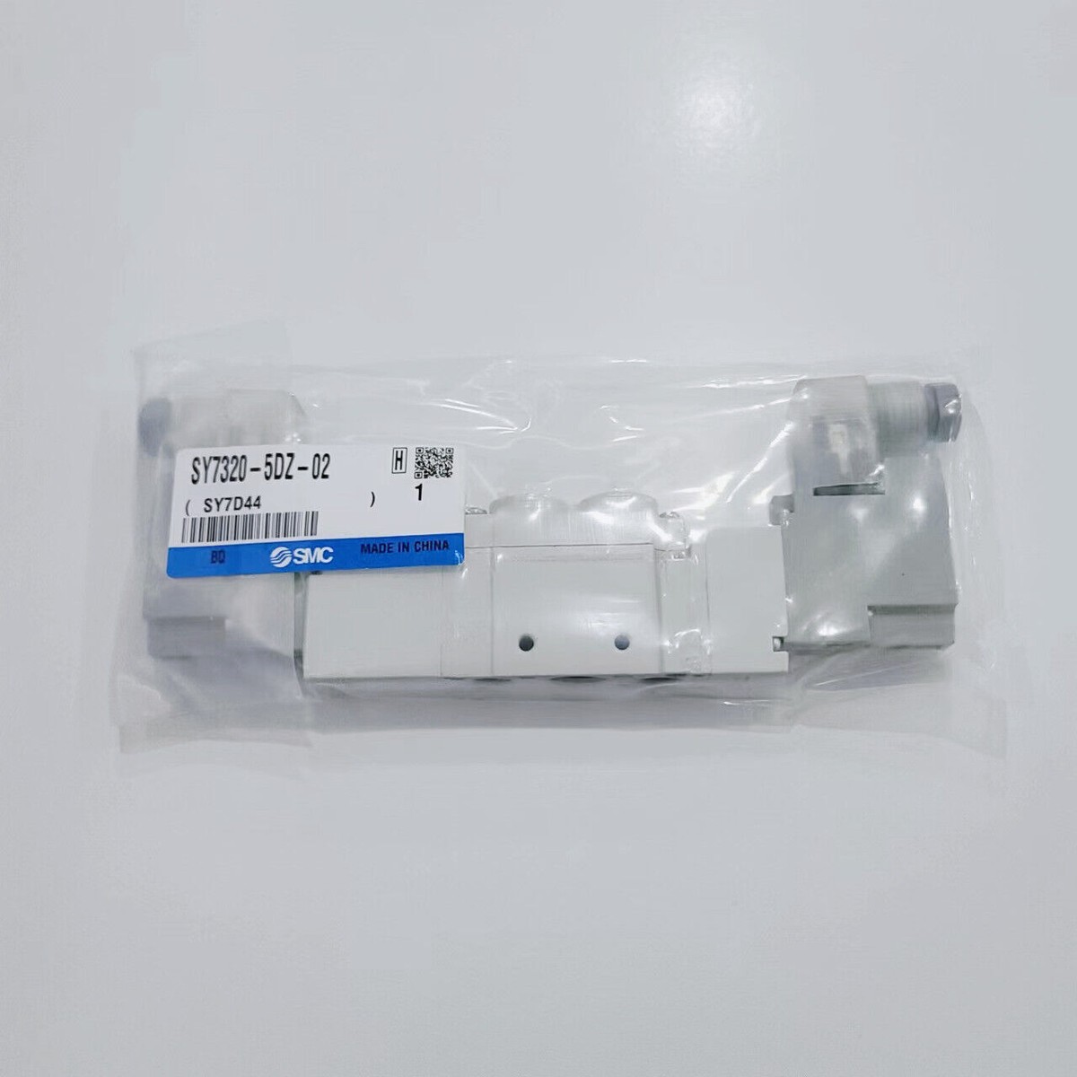1PC New SMC SY7320-5DZ-02 Solenoid Valve Free Shipping SY73205DZ02