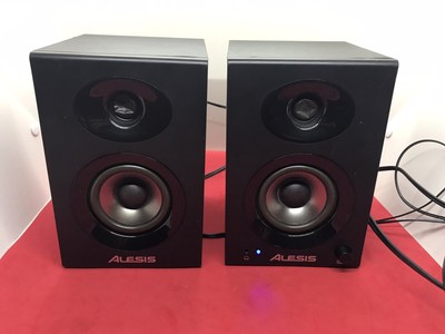 powered studio speakers