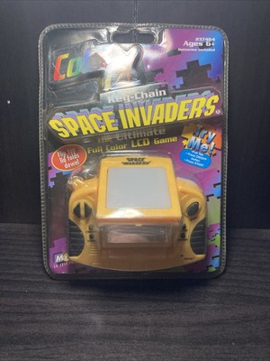 Space Invaders Color FX Pop-Up Handheld LCD Mirror Game MGA 1999  New Sealed