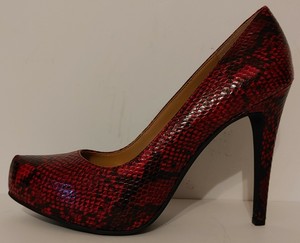 red heels size 4.5