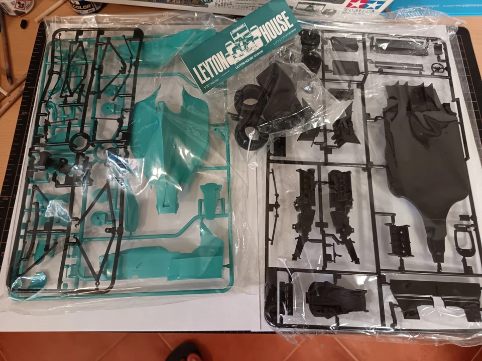 Leyton House CG901B + Carbon Decal e Fotoincisioni - Tamiya 1/20 - Immagine 4 di 4