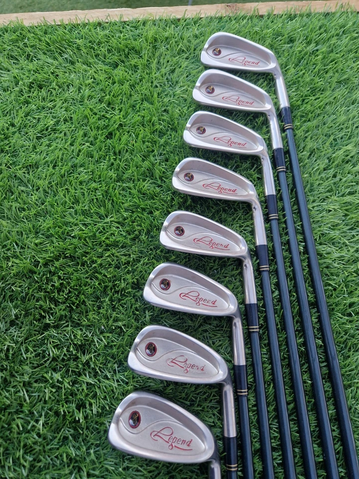 Browning Legend Irons 3,4,5,7,8,9,PW,SW - Regular Flex Graphite Shafts - RH - Image 3 of 4