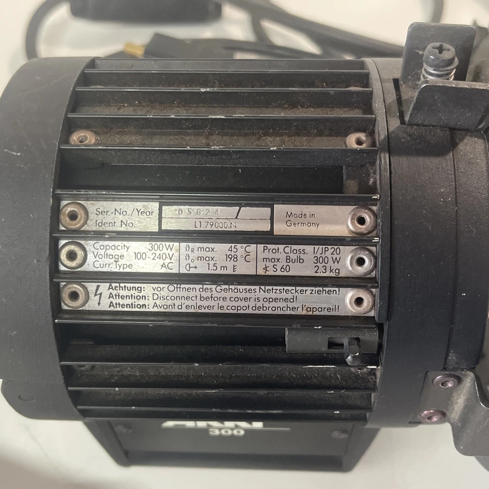 Arri 300W Fresnel with Barndoors - Image 3 of 4