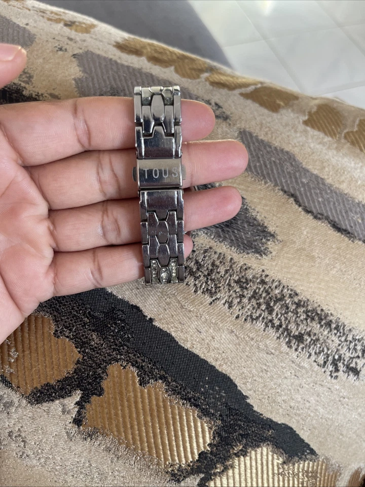 Female Tous Diamond Studded Watch . Turn Knob Missing - Image 2 of 4