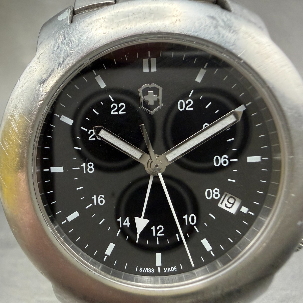 Victorinox V7-02 GMT Watch Men 37mm Black Dial Steel Date Round