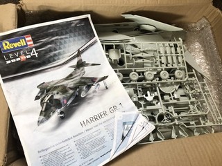 1/32 Revell Hawker Harrier GR.1 05690 Scrapyard Joblot x2 kits