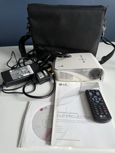 LG DLP Projector - HS200 - Compact Portable Projector in Case With Accessories  